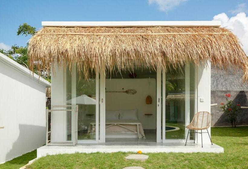 اتاق استاندارد با چشم‌انداز استخر, The Bingin Beach Villas  Bungalow Resort