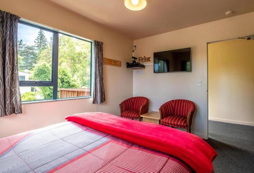اتاق لوکس, Kakapo Lodge