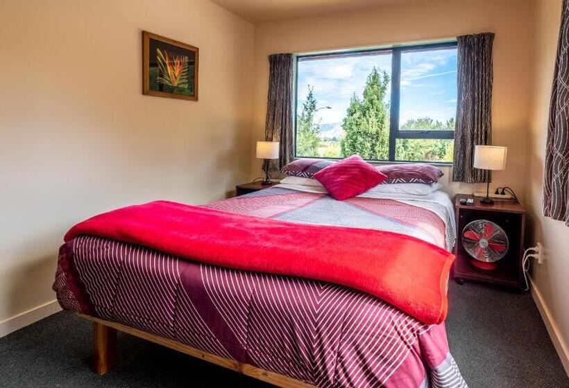 اتاق لوکس, Kakapo Lodge