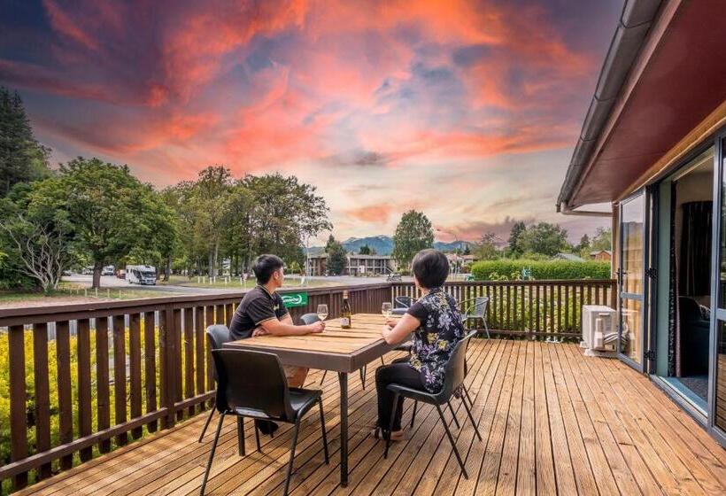 اتاق استاندارد, Kakapo Lodge