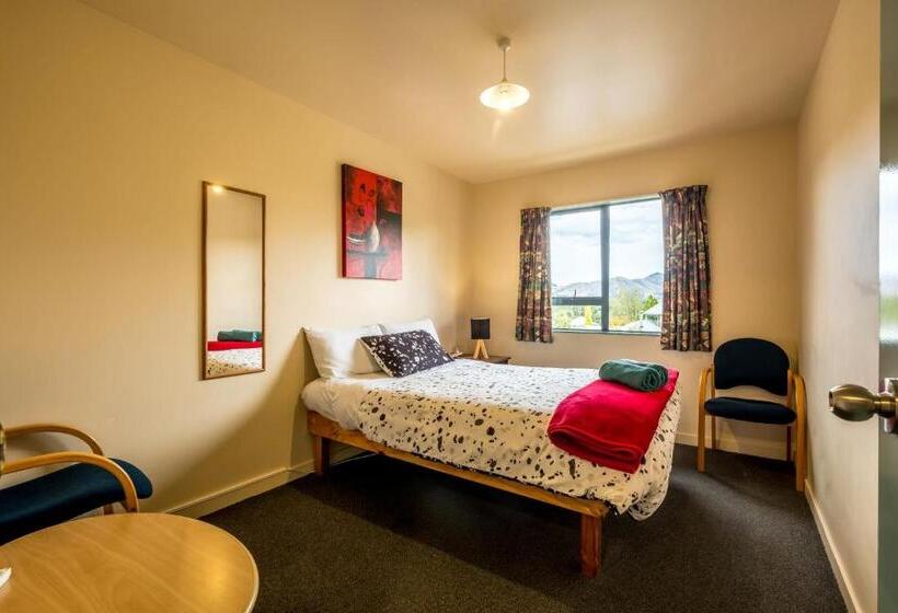 اتاق استاندارد با سرویس بهداشتی مشترک, Kakapo Lodge
