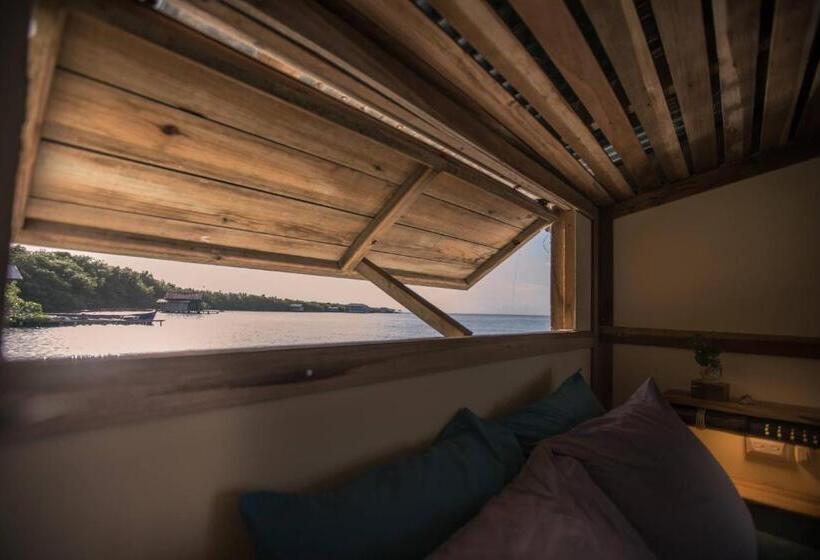 اتاق استاندارد با سرویس بهداشتی مشترک, Barrbra Bnb Over The Sea