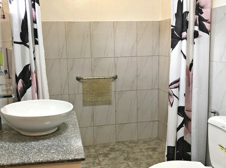 اتاق استاندارد, Casa Roces