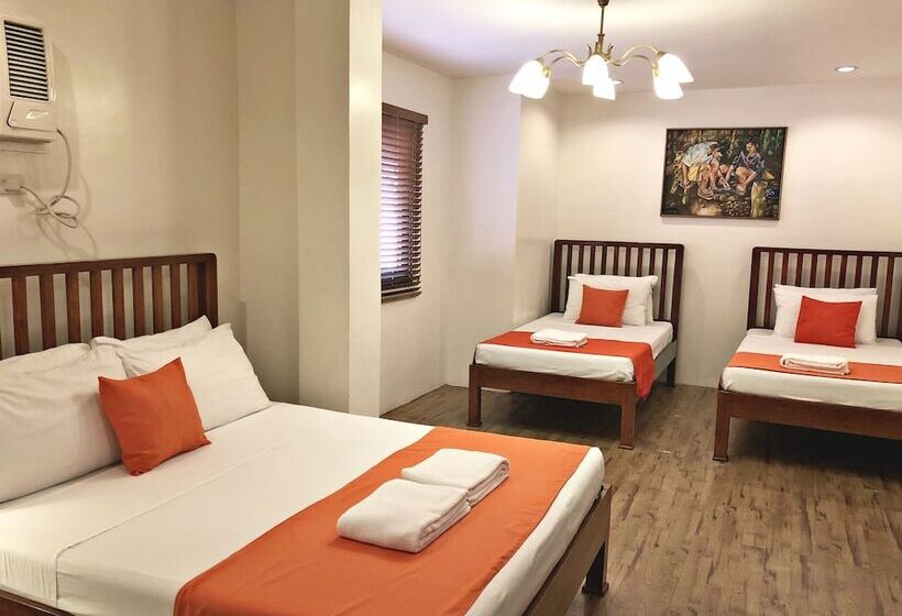 اتاق استاندارد چهار تخته, Casa Roces