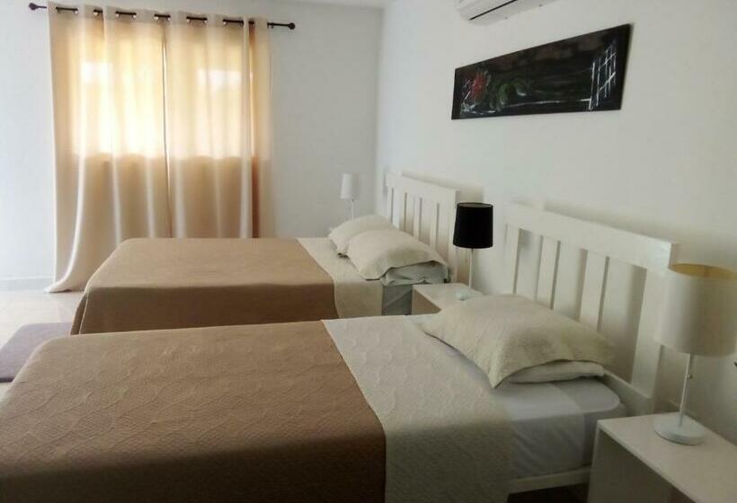 اتاق لوکس, Residence Las Lajas