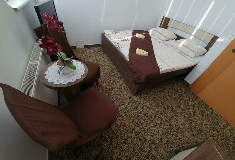 اتاق استاندارد, Hostel Novak