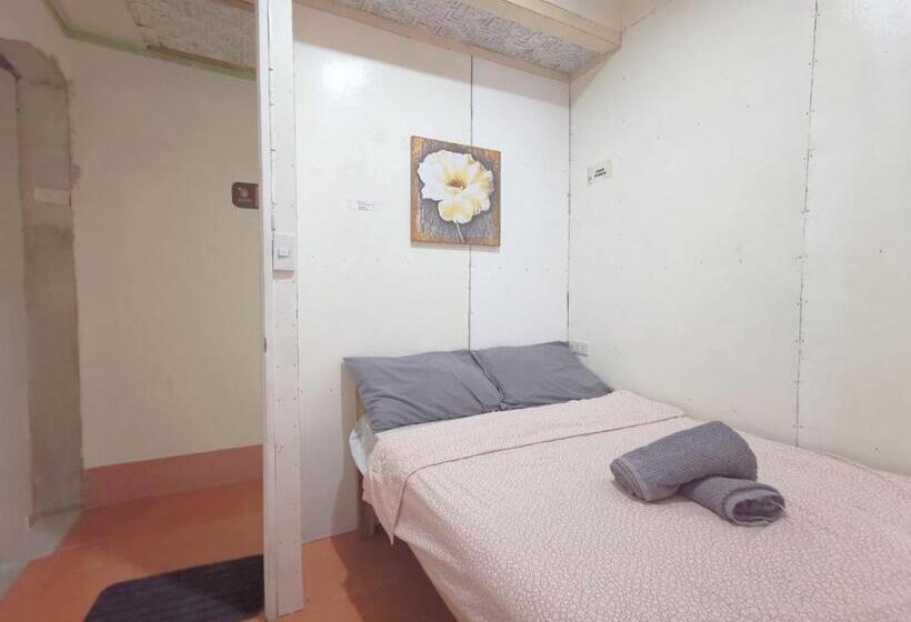 اتاق اکونومی, Stay N Save B&b