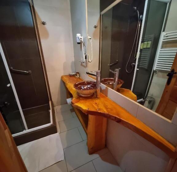 اتاق استاندارد چهار تخته, Rocanegra Mountain Lodge