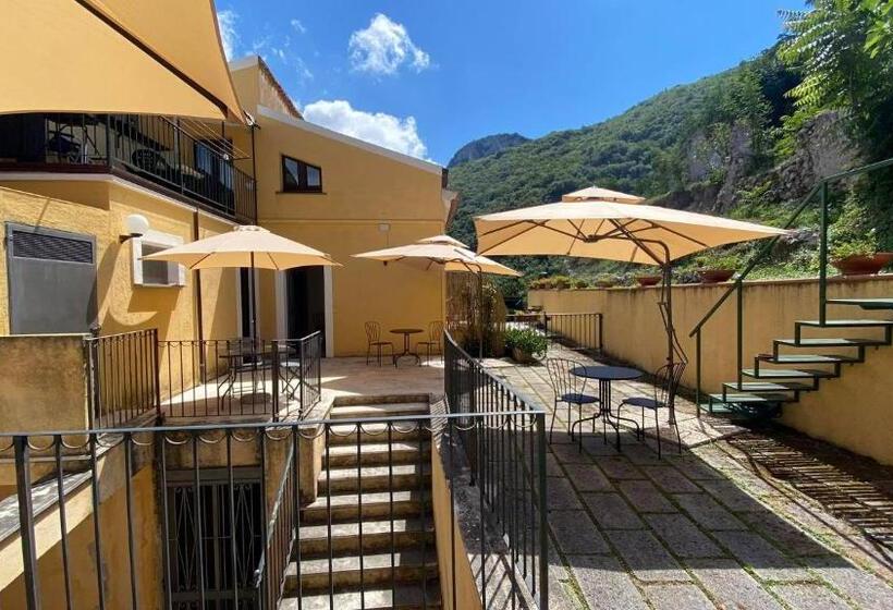 سوییت, Suite Casa Santicelli Maratea