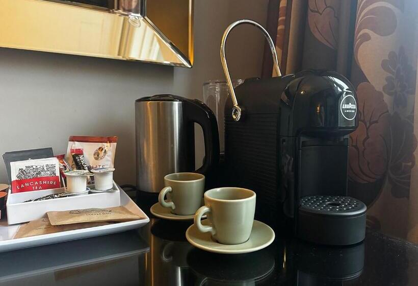 اتاق سوپریور با تخت بزرگ, Station Lounge & Rooms