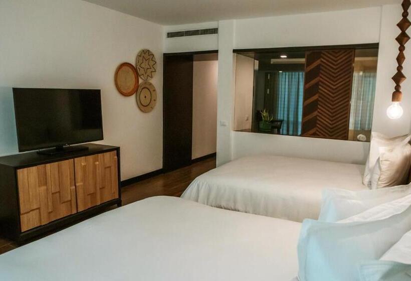 اتاق لوکس, Eurobuilding Hotel & Suites Lecheria