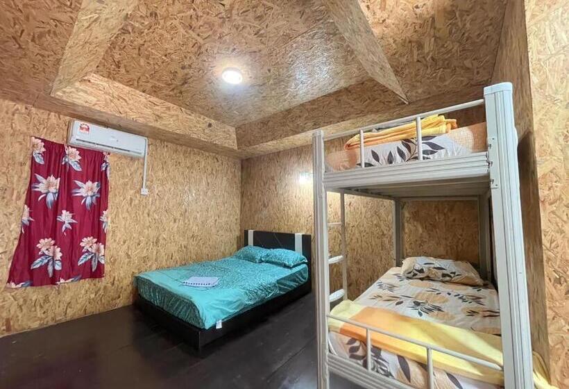 اتاق استاندارد چهار تخته, Bee Chalet Perhentian Island