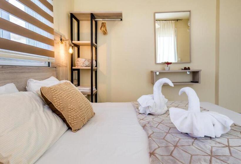 استودیوی استاندارد, Ianos Apartments