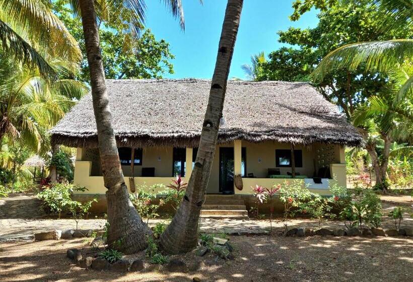 اتاق سوپریور, Moheli Laka Lodge