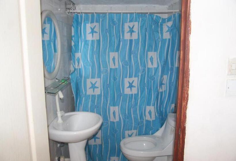 اتاق استاندارد یک نفره, Medina Hotel   Mutsamudu