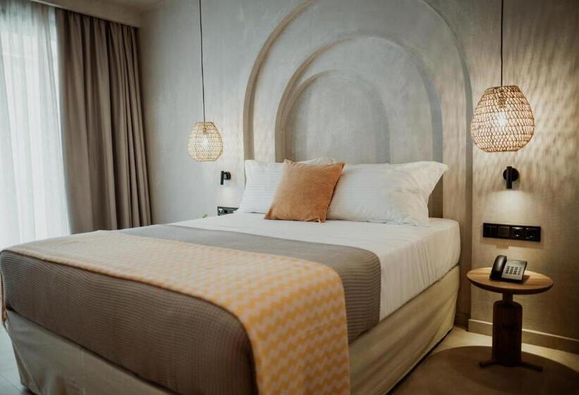 اتاق لوکس با بالکن, Kalani Residence