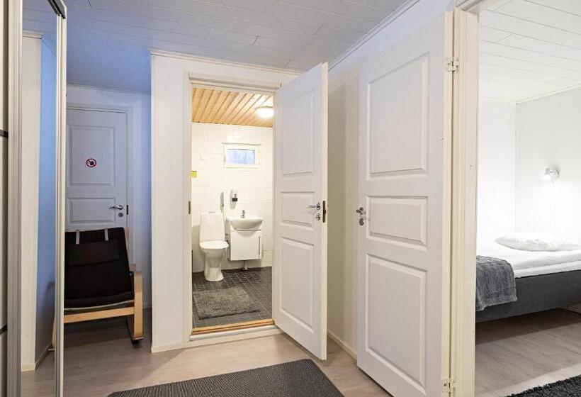 کابین, Arctic River Resort