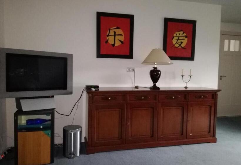 标准间, Short Stay Emmen