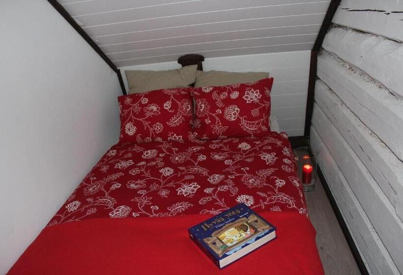 1 Bedroom Penthouse Apartment, Wanha Autti Camping Rovaniemi