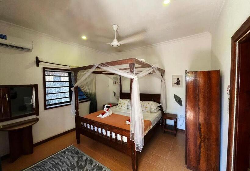 اتاق استاندارد با چشم‌انداز دریا, Aya Beach Resort