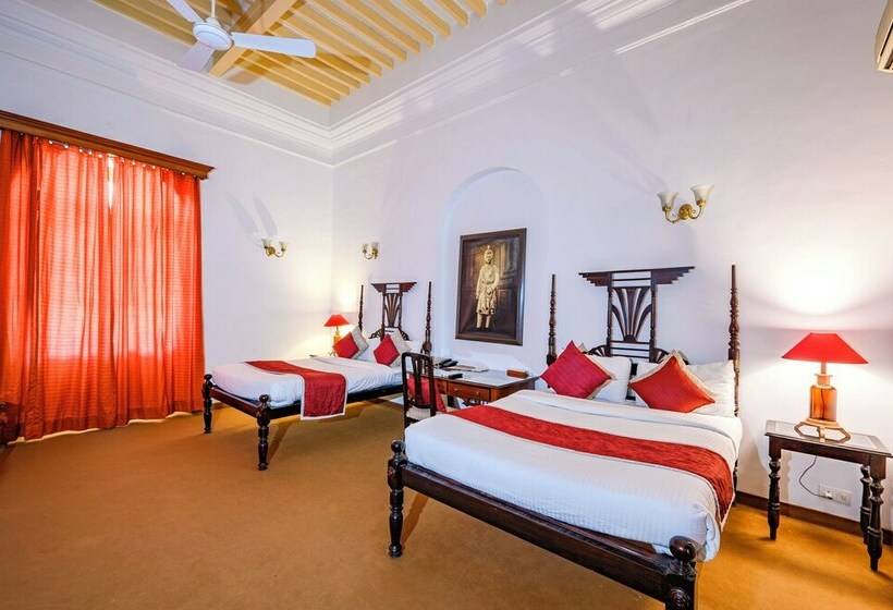 اتاق استاندارد یک نفره, Neemrana S Baradari Palace