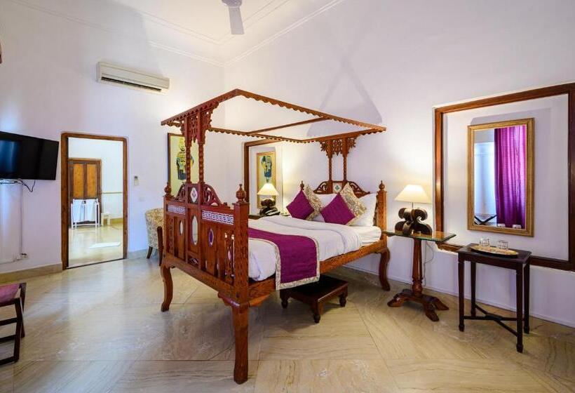 اتاق راحتی, Neemrana S Baradari Palace