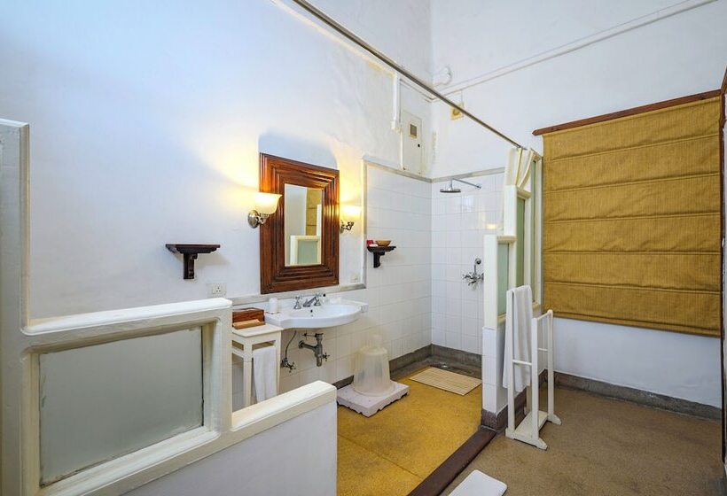 اتاق استاندارد یک نفره, Neemrana S Baradari Palace