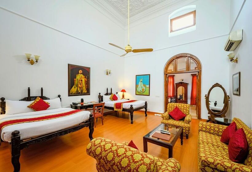 اتاق استاندارد یک نفره, Neemrana S Baradari Palace