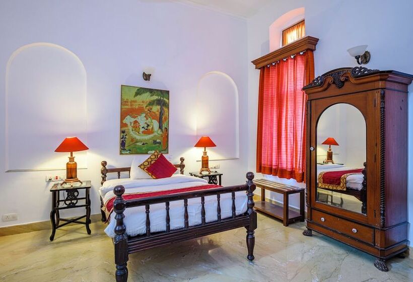 اتاق استاندارد یک نفره, Neemrana S Baradari Palace