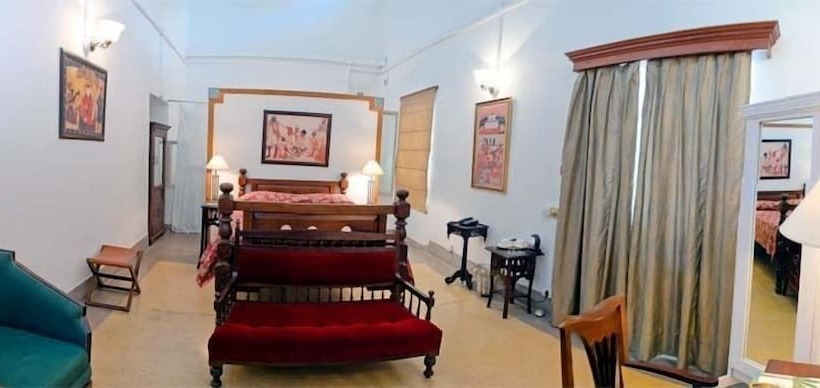 اتاق استاندارد یک نفره, Neemrana S Baradari Palace