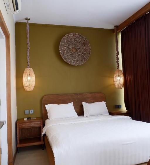 سوییت با چشم‌انداز دریا, Ocean View Residence
