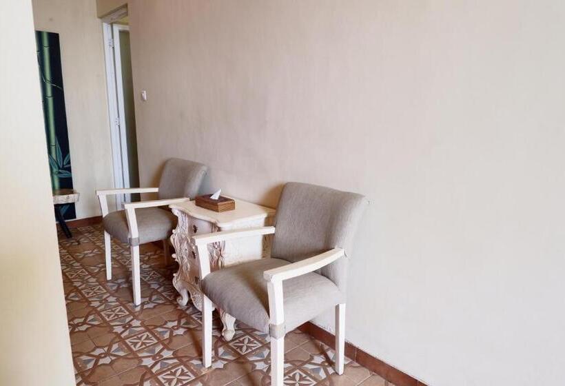 اتاق خانوادگی, Ocean View Residence