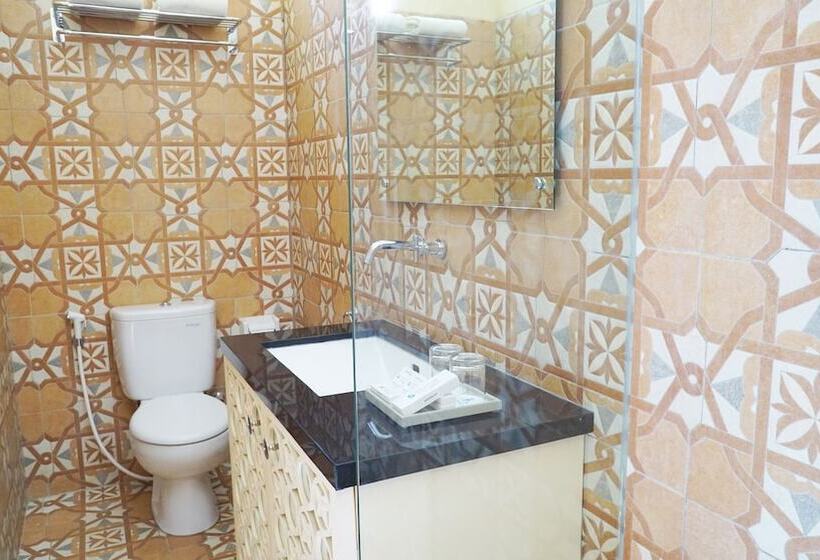 اتاق خانوادگی, Ocean View Residence