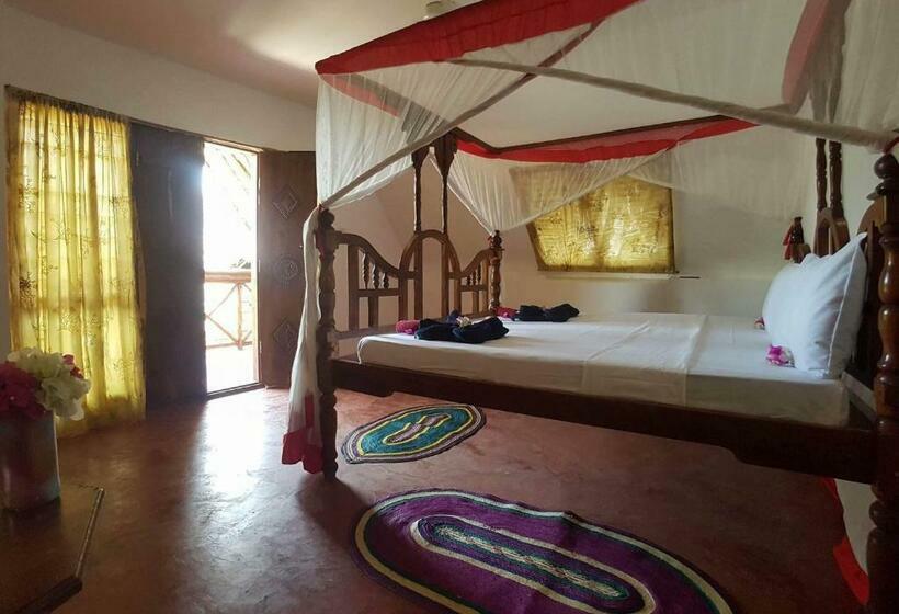 اتاق استاندارد با بالکن و چشم‌انداز دریا, Queen Of Sheba Beach Lodge
