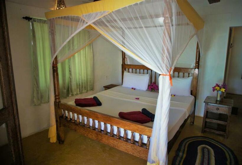 اتاق استاندارد با بالکن و چشم‌انداز دریا, Queen Of Sheba Beach Lodge