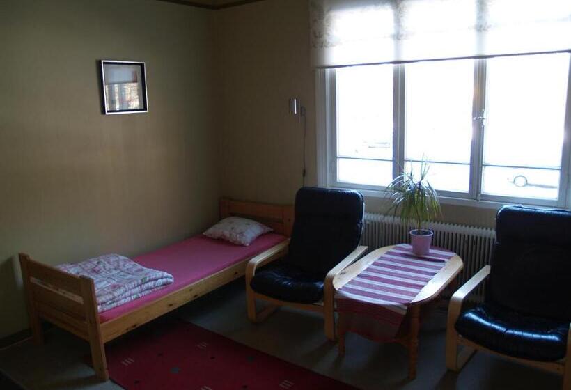 اتاق استاندارد با سرویس بهداشتی مشترک, Porvoo Hostel