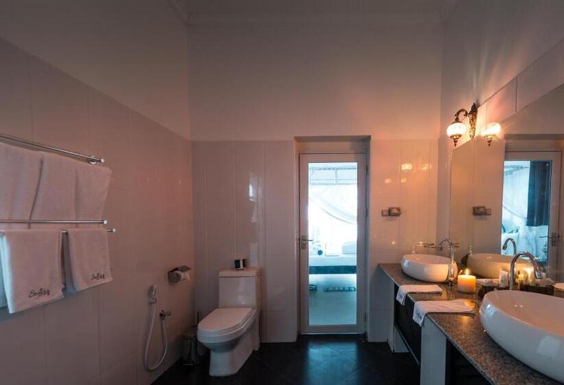 سوئیت با تخت بزرگ, Sofia Sea View