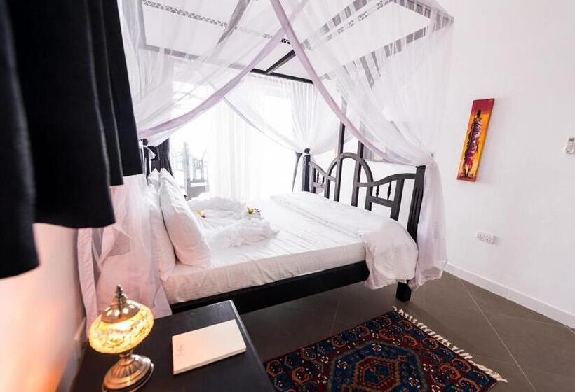 سوئیت با تخت بزرگ, Sofia Sea View