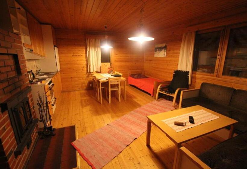 کلبه ییلاقی, Ukonjärven Holiday Village