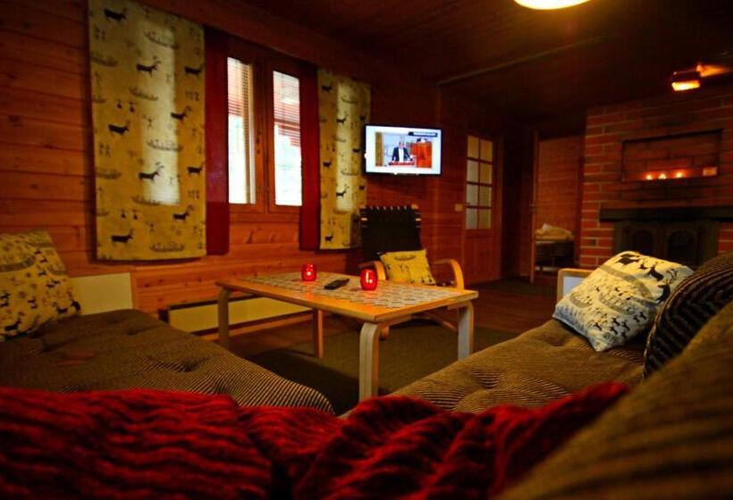 کلبه ییلاقی, Ukonjärven Holiday Village