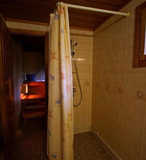 کلبه ییلاقی, Ukonjärven Holiday Village