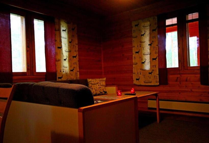 کلبه ییلاقی, Ukonjärven Holiday Village
