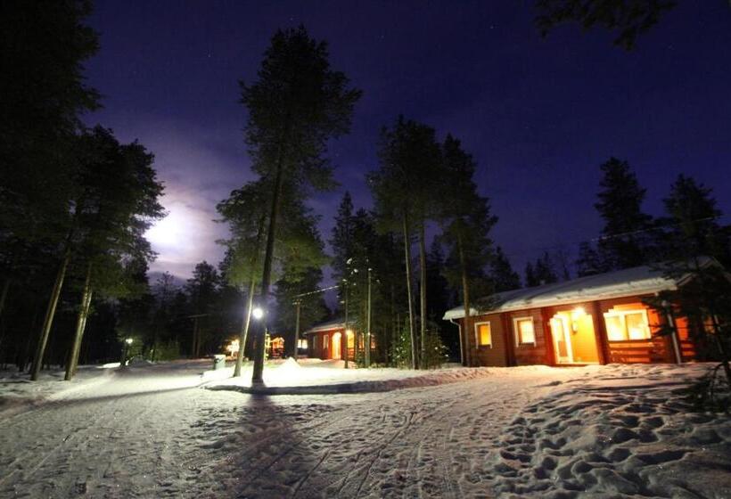 کلبه ییلاقی, Ukonjärven Holiday Village