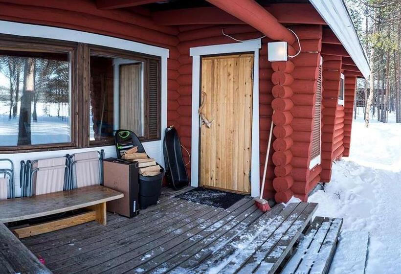 کلبه ییلاقی, Ukonjärven Holiday Village
