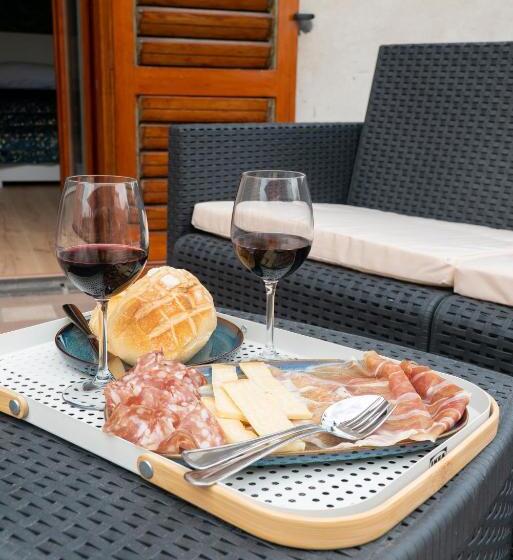 اتاق استاندارد, B&b La Piana