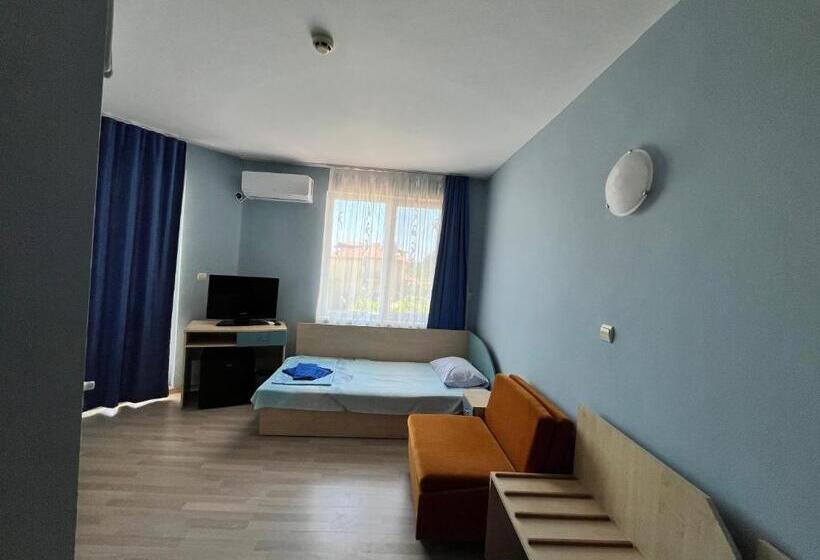 اتاق استاندارد, Family Hotel Delfina