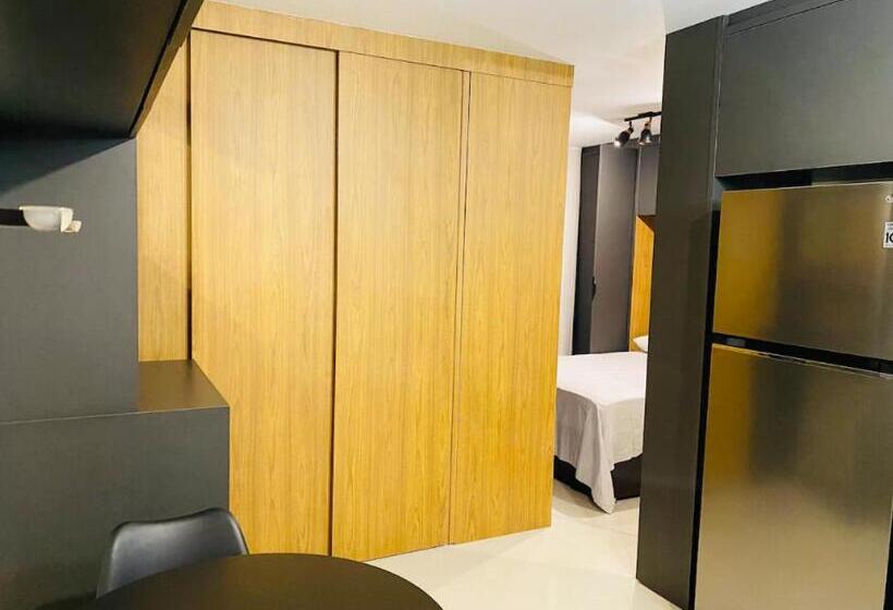 آپارتمان 1 خوابه با چشم‌انداز استخر, Flat Hotel   Próximo Ao Aeroporto De Brasília