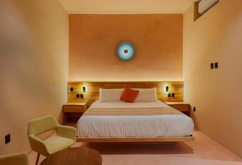 اتاق لوکس با تخت بزرگ, Sauvé Casa Boutique