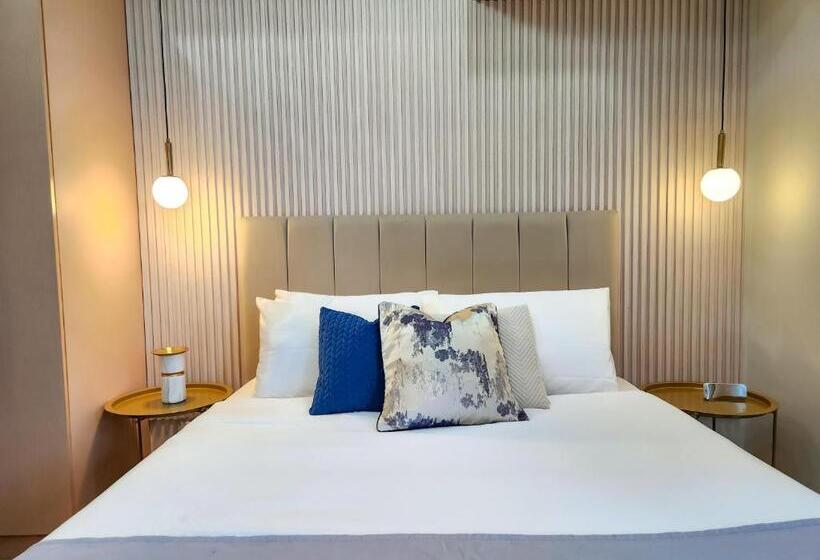 آپارتمان 1 خوابه با بالکن, Luxestaysmnl Parisian Charm 1br Suite Pool Gym 400mbps Wifi Netflix Amazing City View