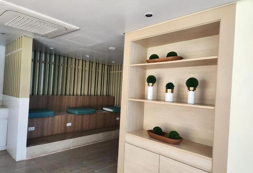 آپارتمان 1 خوابه با بالکن, Luxestaysmnl Parisian Charm 1br Suite Pool Gym 400mbps Wifi Netflix Amazing City View